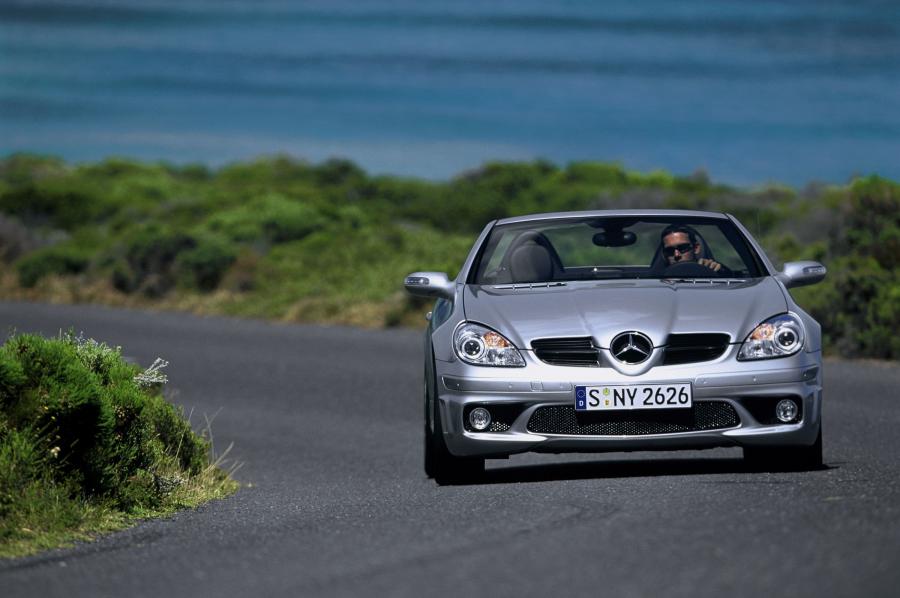  Mercedes-Benz SLK55 AMG 2005 года  (фото 34 из 96)